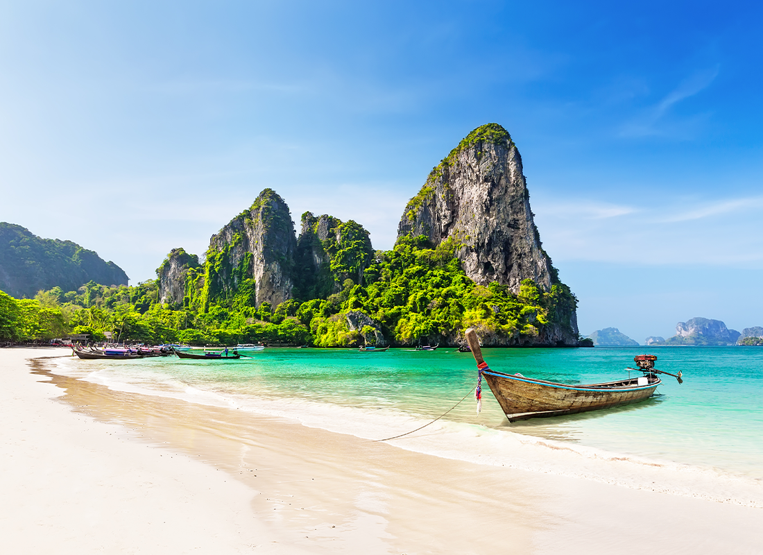GO WHERE SUMMER STAYS